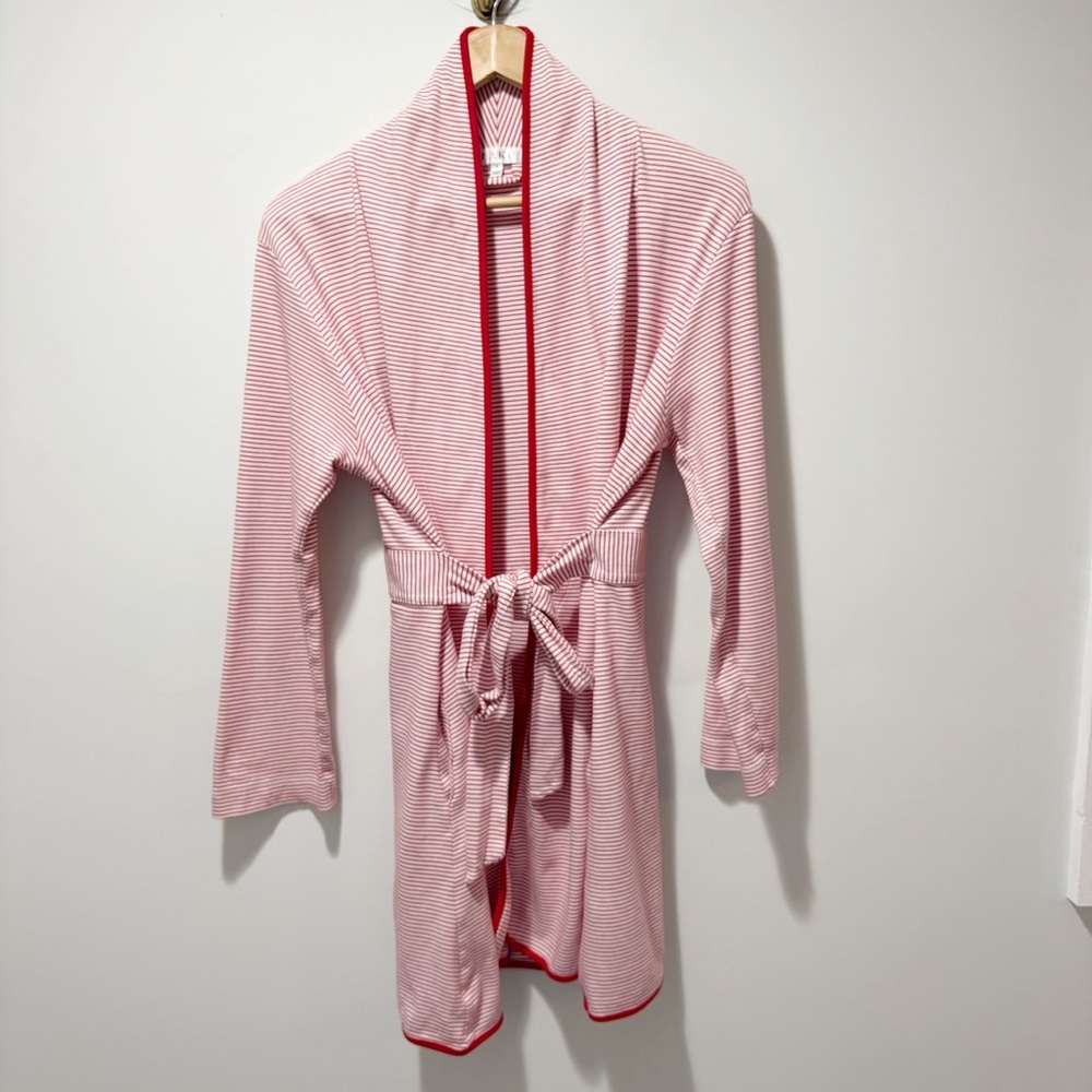 Lake Pima Short Robe Classic Red and White Stripes Size Small Attached Belt Soft